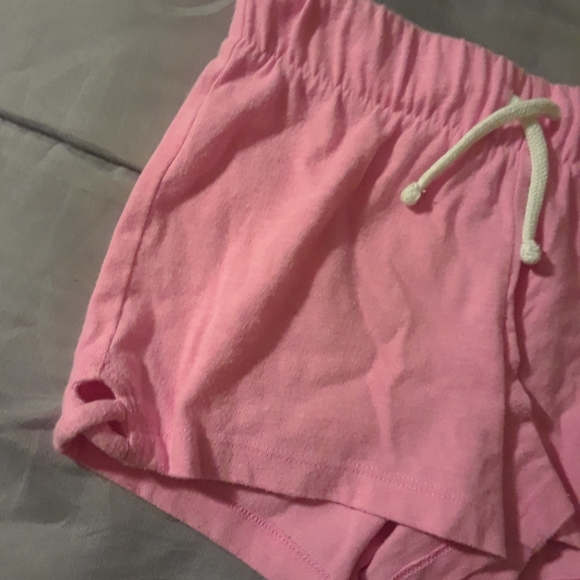 Size 8 girl pretty pink tie up shorts - Picture 3 of 8
